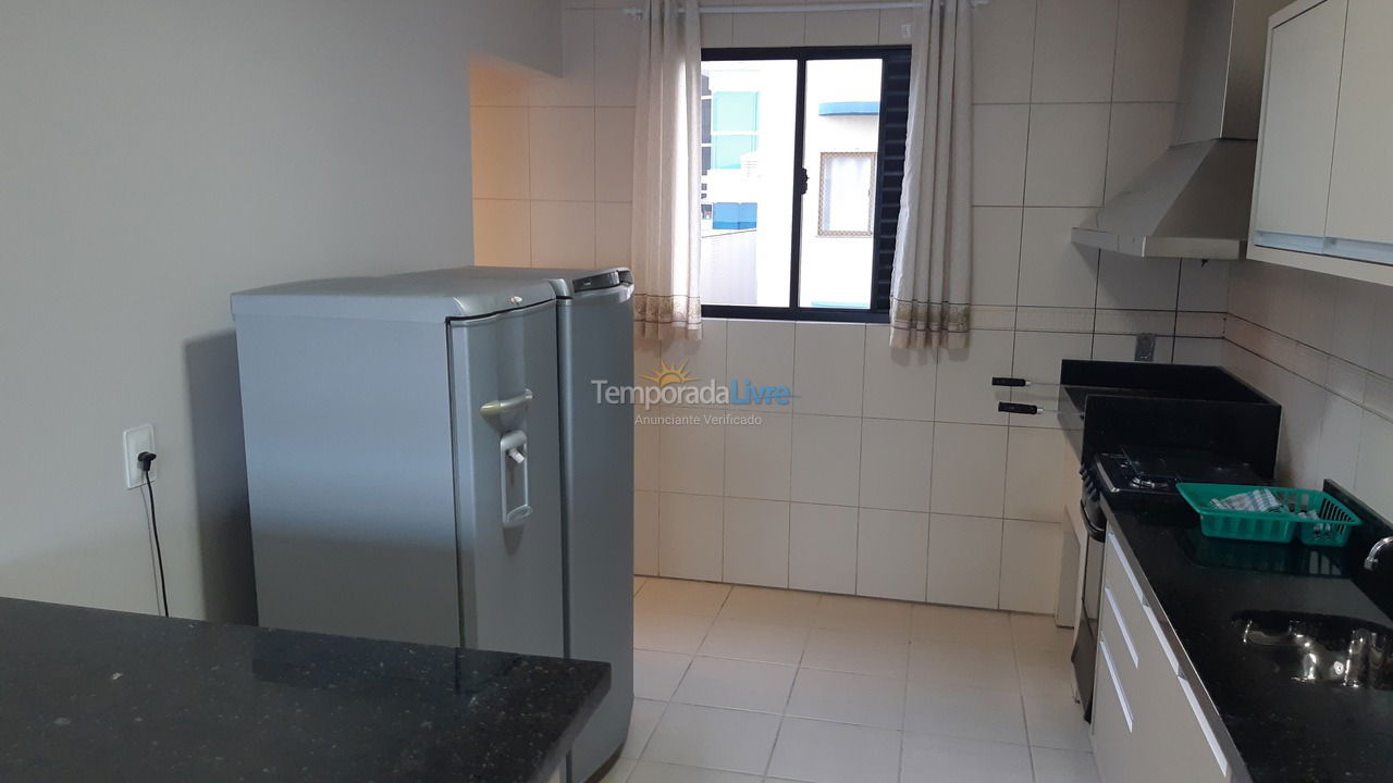 Apartamento para aluguel de temporada em Itapema (Centro)