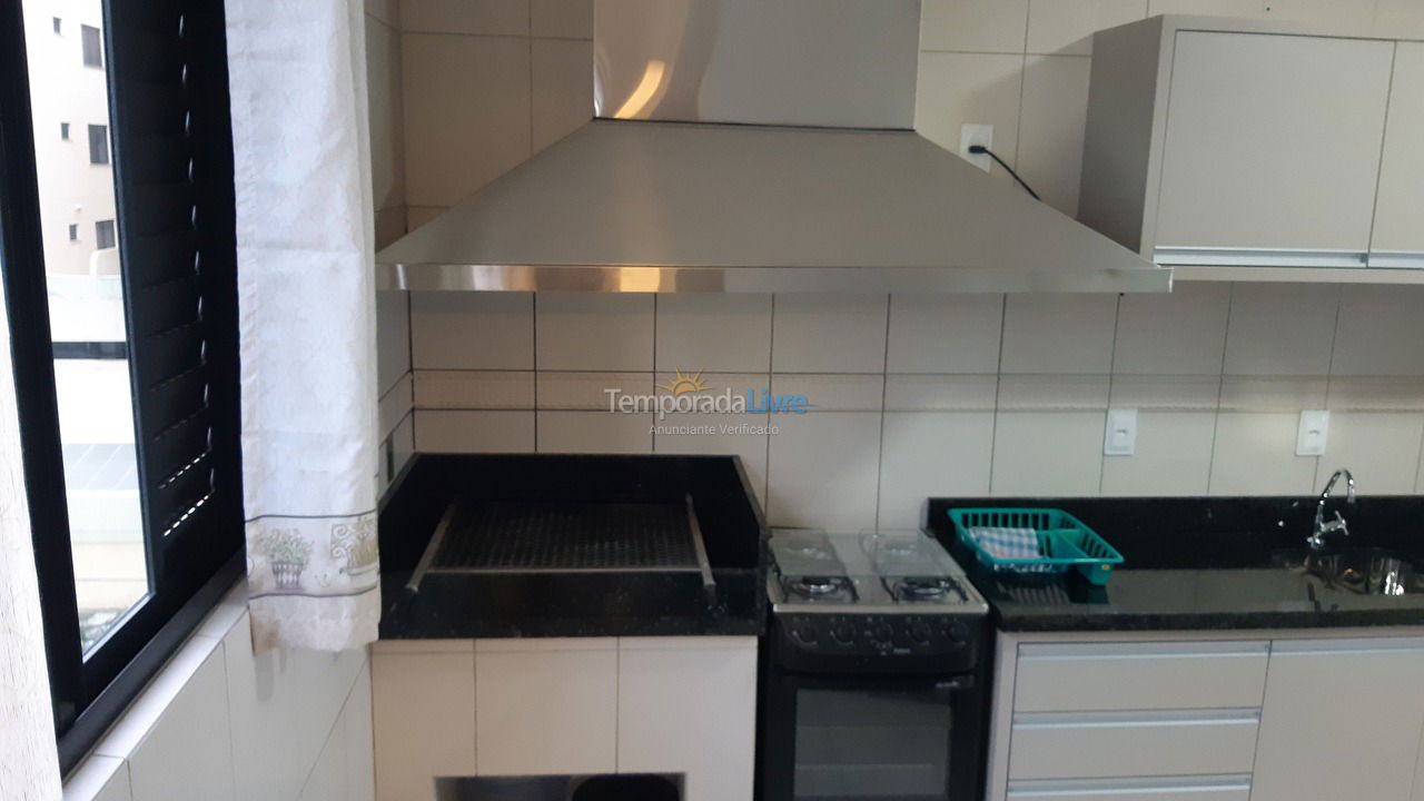 Apartamento para aluguel de temporada em Itapema (Centro)