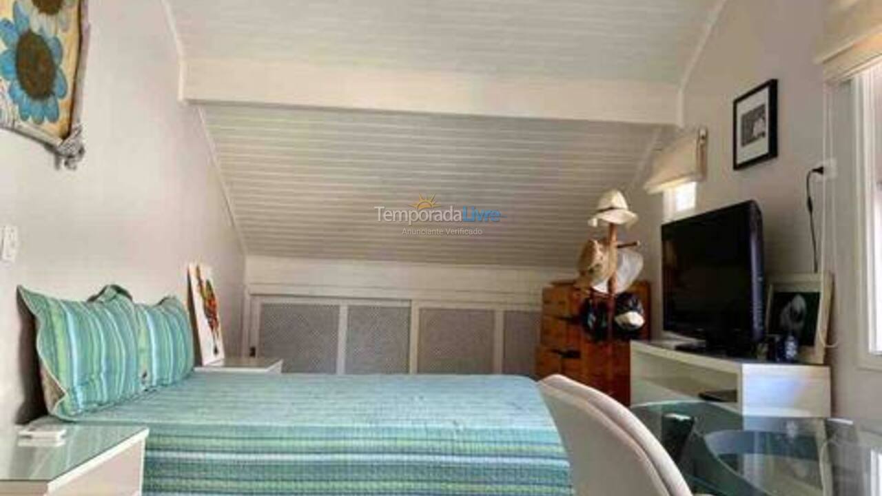 Casa para aluguel de temporada em São Sebastião (Maresias)