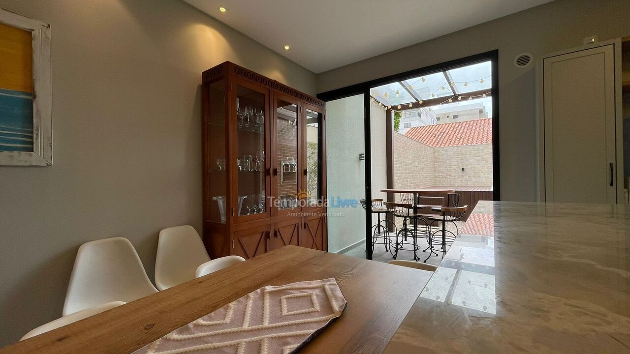 House for vacation rental in Bombinhas (Mariscal)