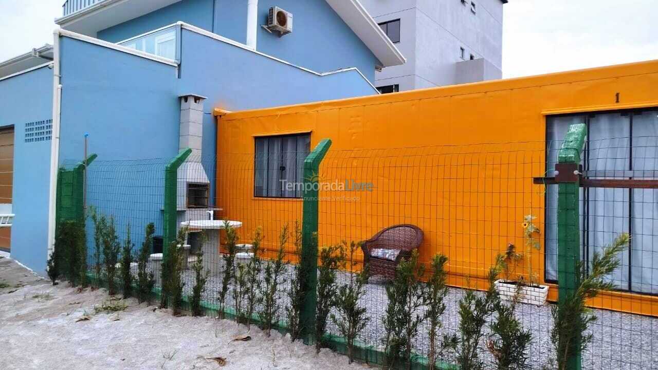 Casa para aluguel de temporada em Navegantes (Meia Praia)