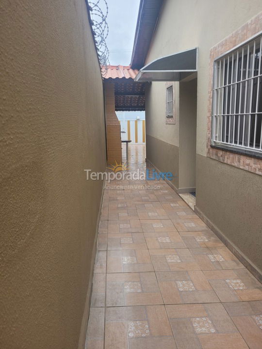 Casa para aluguel de temporada em Mongaguá (Jardim Praia Grande Mongaguá)