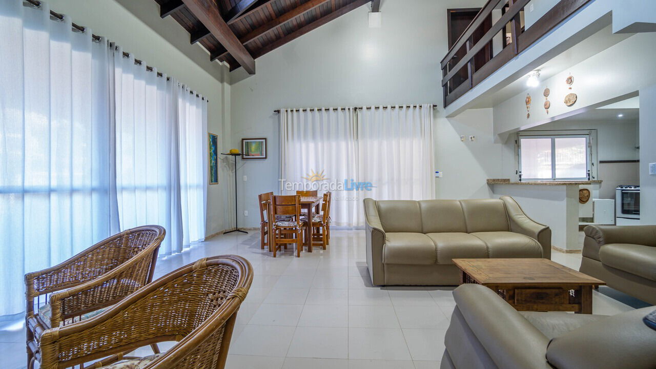 Casa para aluguel de temporada em Bombinhas (Mariscal)