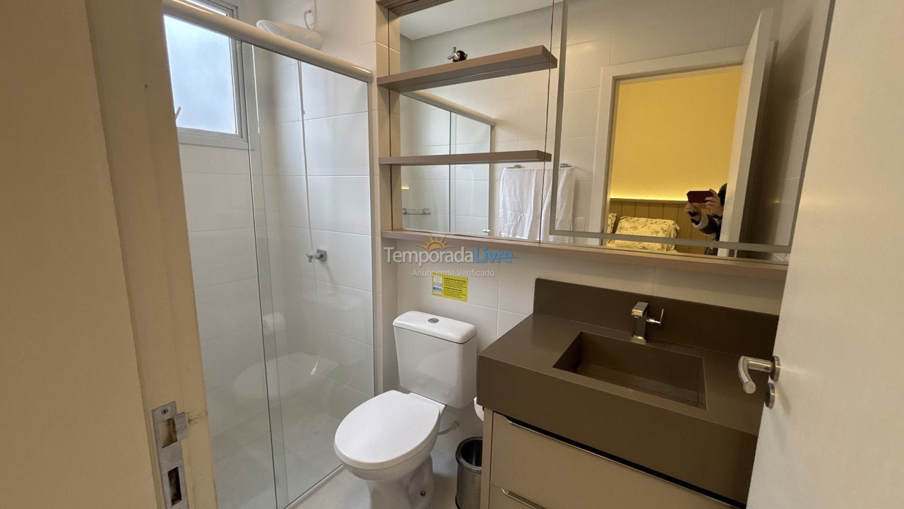 Apartment for vacation rental in Governador Celso Ramos (Praia de Palmas)