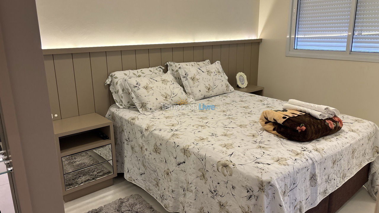 Apartment for vacation rental in Governador Celso Ramos (Praia de Palmas)