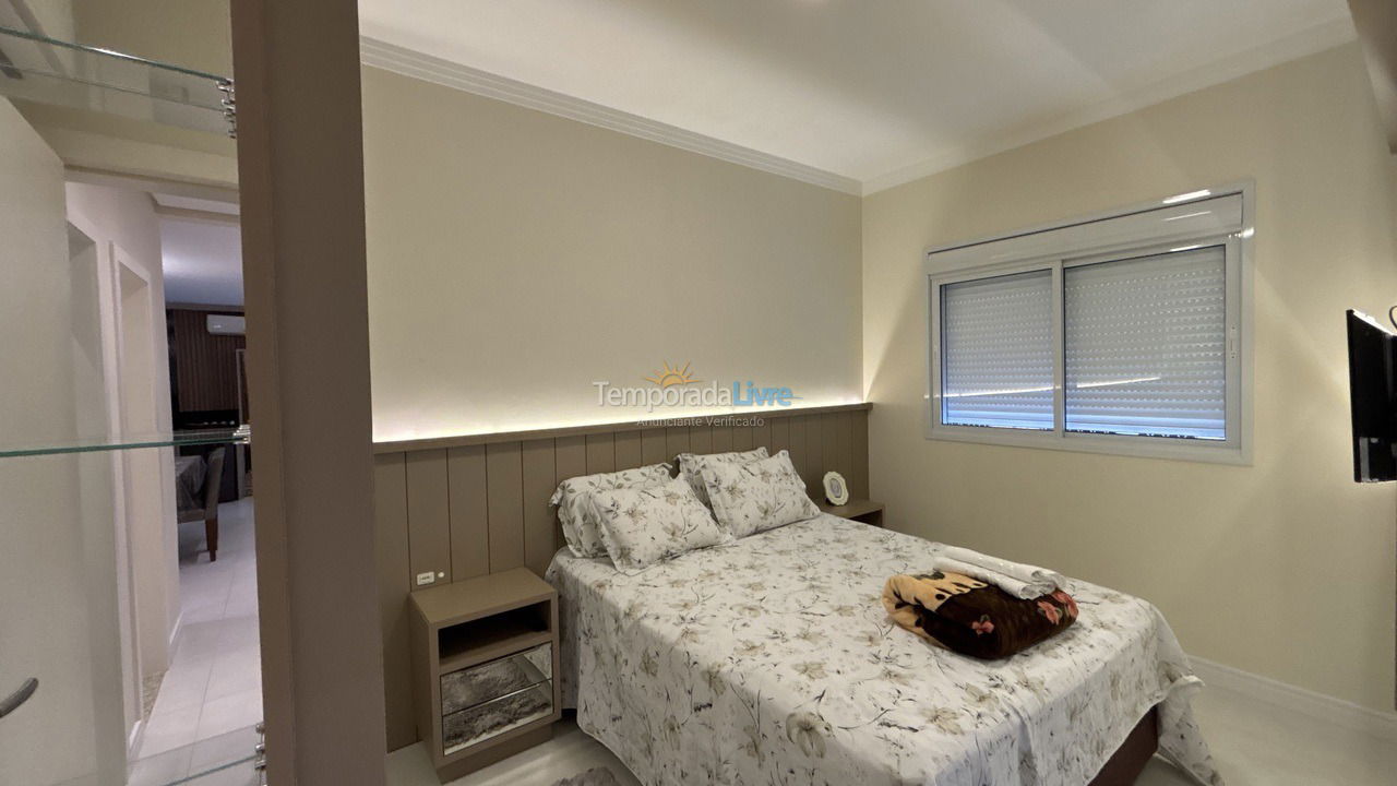 Apartment for vacation rental in Governador Celso Ramos (Praia de Palmas)