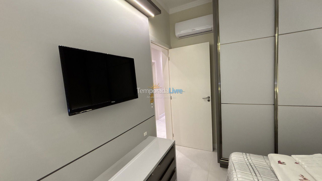 Apartment for vacation rental in Governador Celso Ramos (Praia de Palmas)