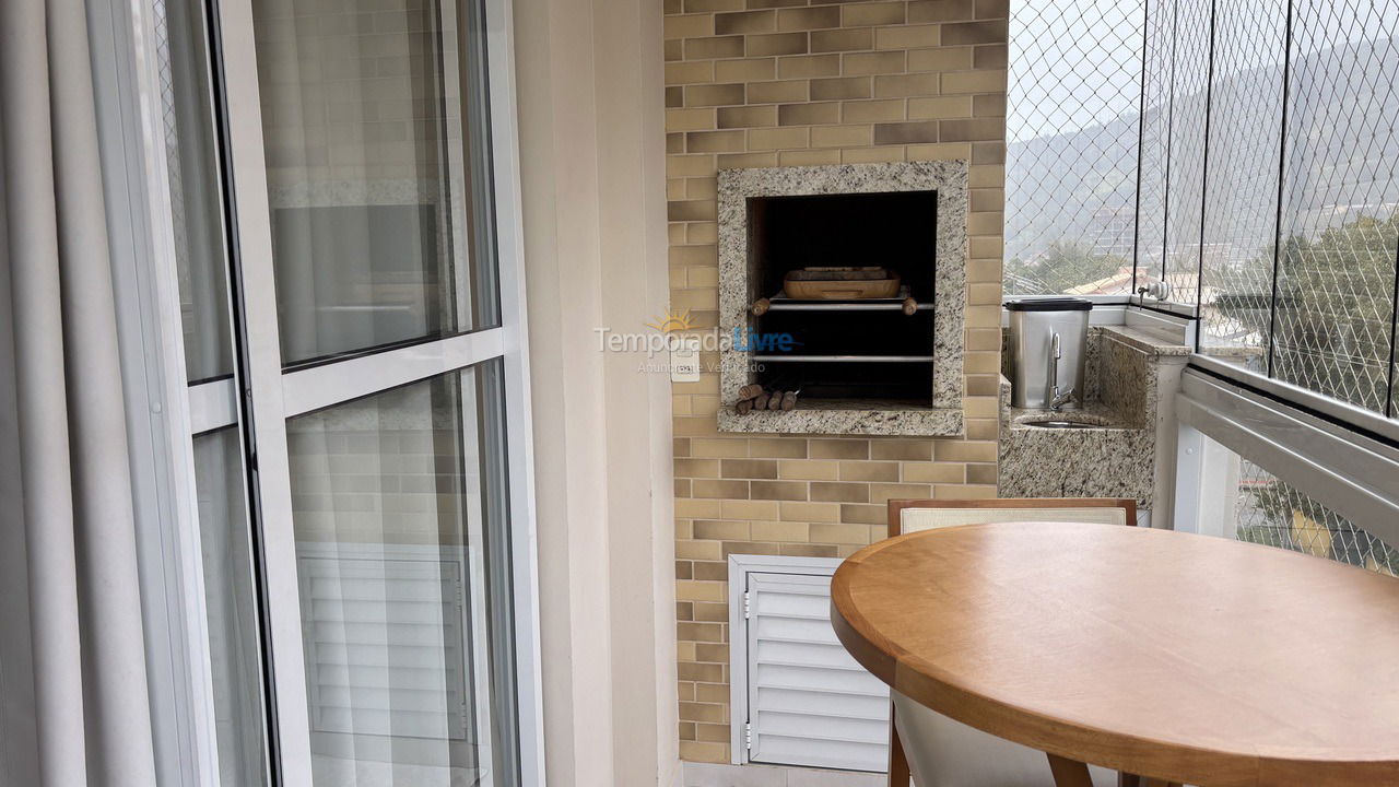 Apartment for vacation rental in Governador Celso Ramos (Praia de Palmas)