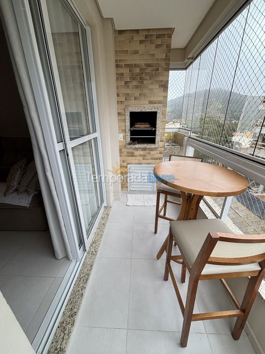 Apartment for vacation rental in Governador Celso Ramos (Praia de Palmas)