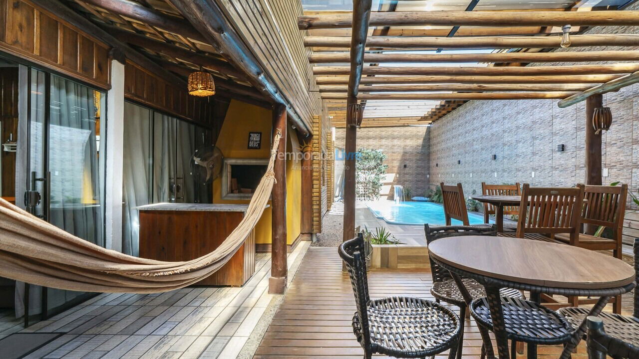 Casa para aluguel de temporada em Bombinhas (Canto Grande)