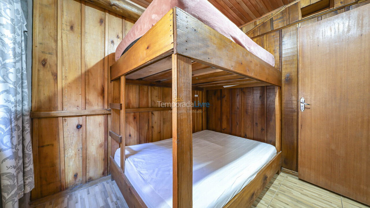 Casa para aluguel de temporada em Bombinhas (Canto Grande)