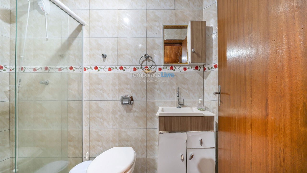 Casa para aluguel de temporada em Bombinhas (Canto Grande)