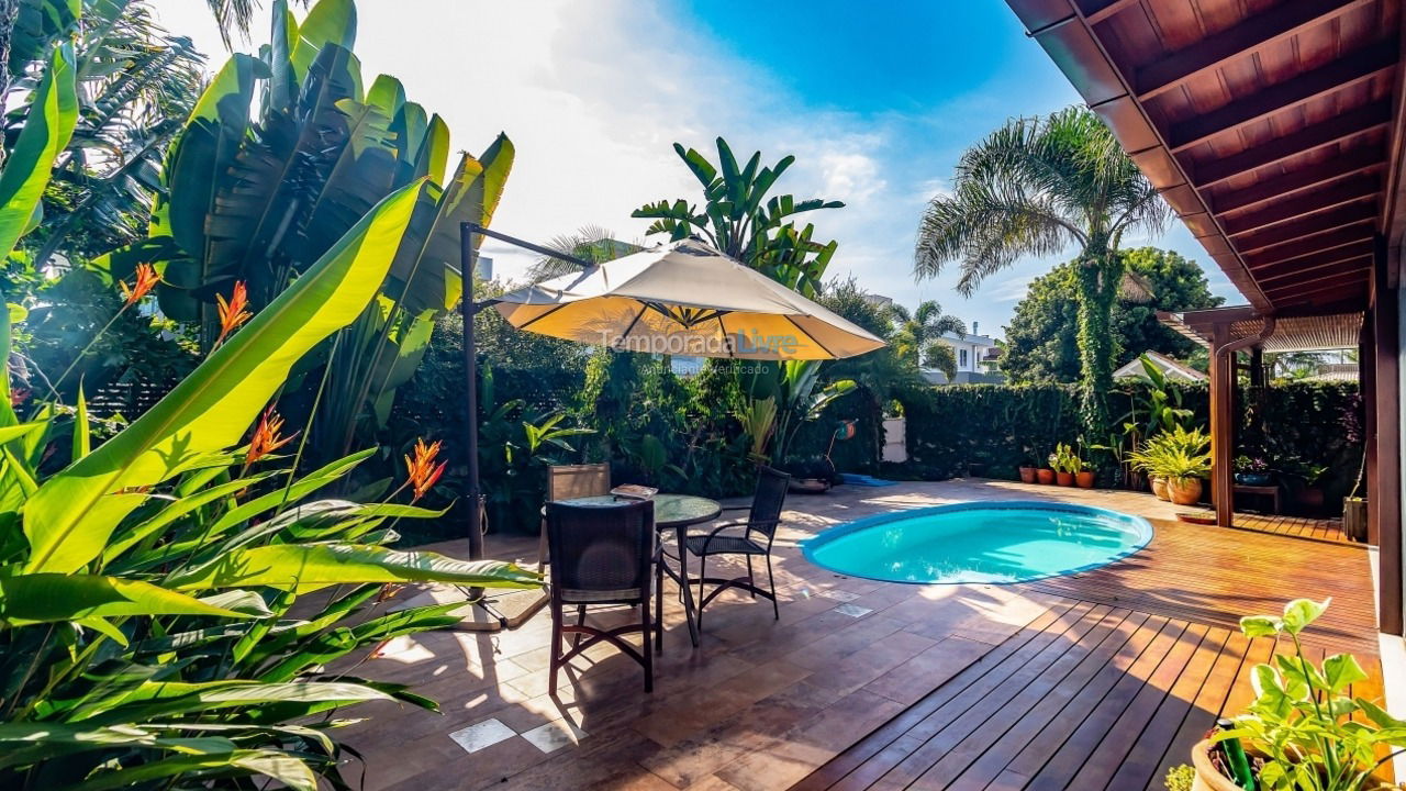 House for vacation rental in Florianopolis (Jurerê Internacional)