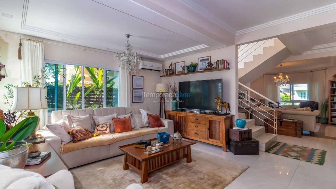 House for vacation rental in Florianopolis (Jurerê Internacional)