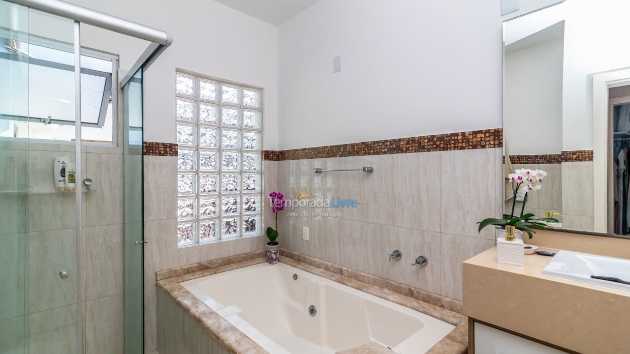House for vacation rental in Florianopolis (Jurerê Internacional)