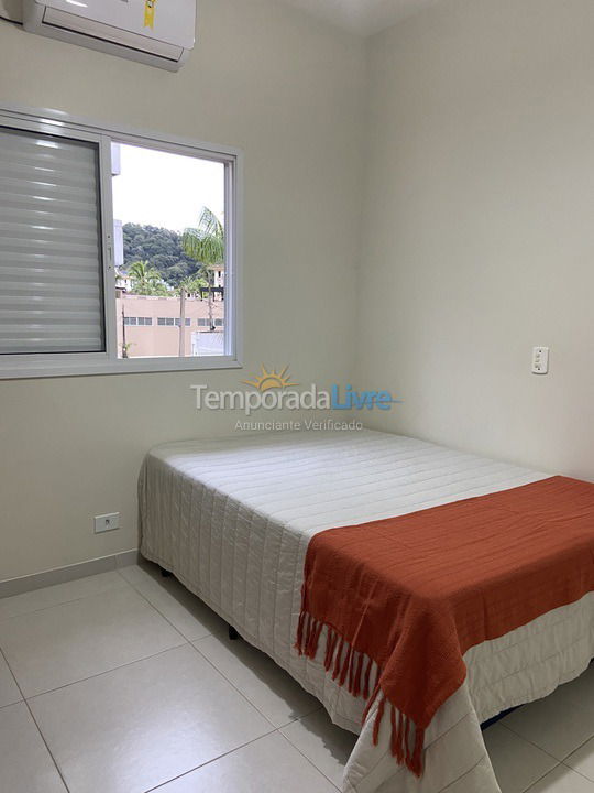 Apartment for vacation rental in Ubatuba (Praia das Toninhas)