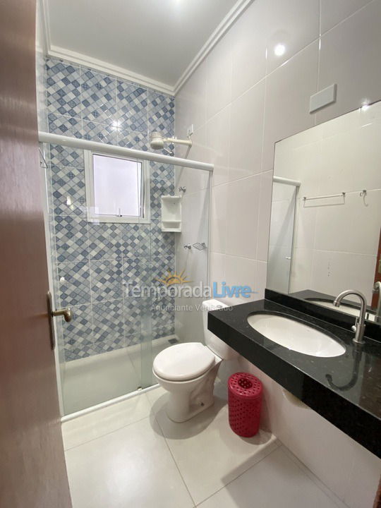 Apartment for vacation rental in Ubatuba (Praia das Toninhas)