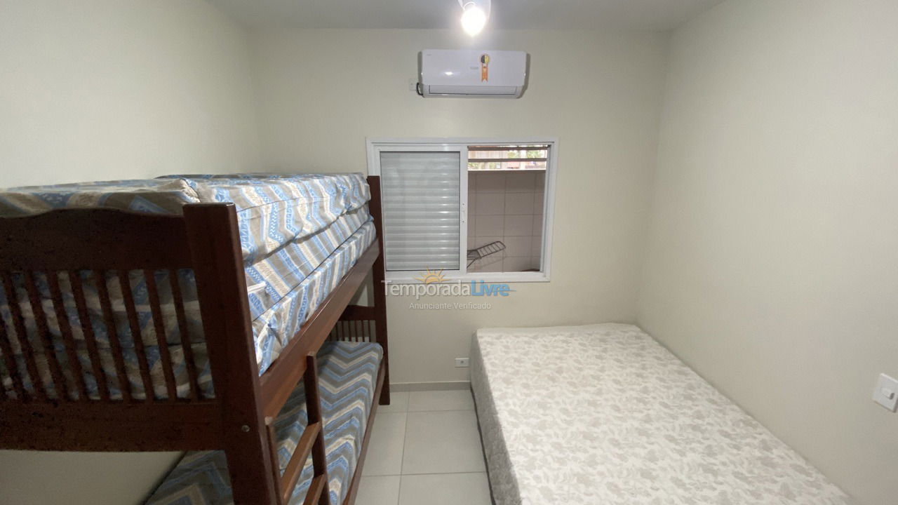 Apartment for vacation rental in Ubatuba (Praia das Toninhas)