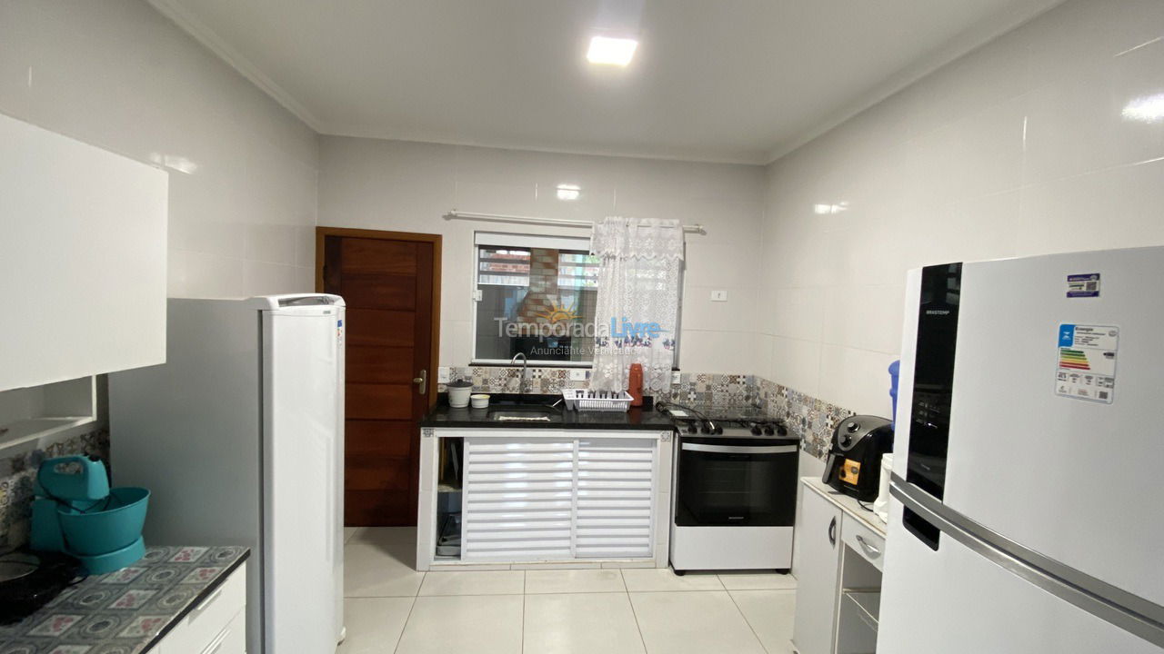 Apartment for vacation rental in Ubatuba (Praia das Toninhas)