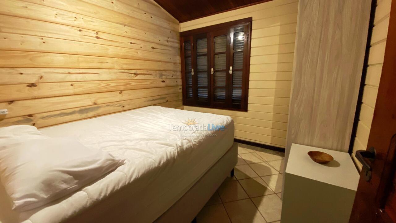 Casa para aluguel de temporada em Bombinhas (Mariscal)