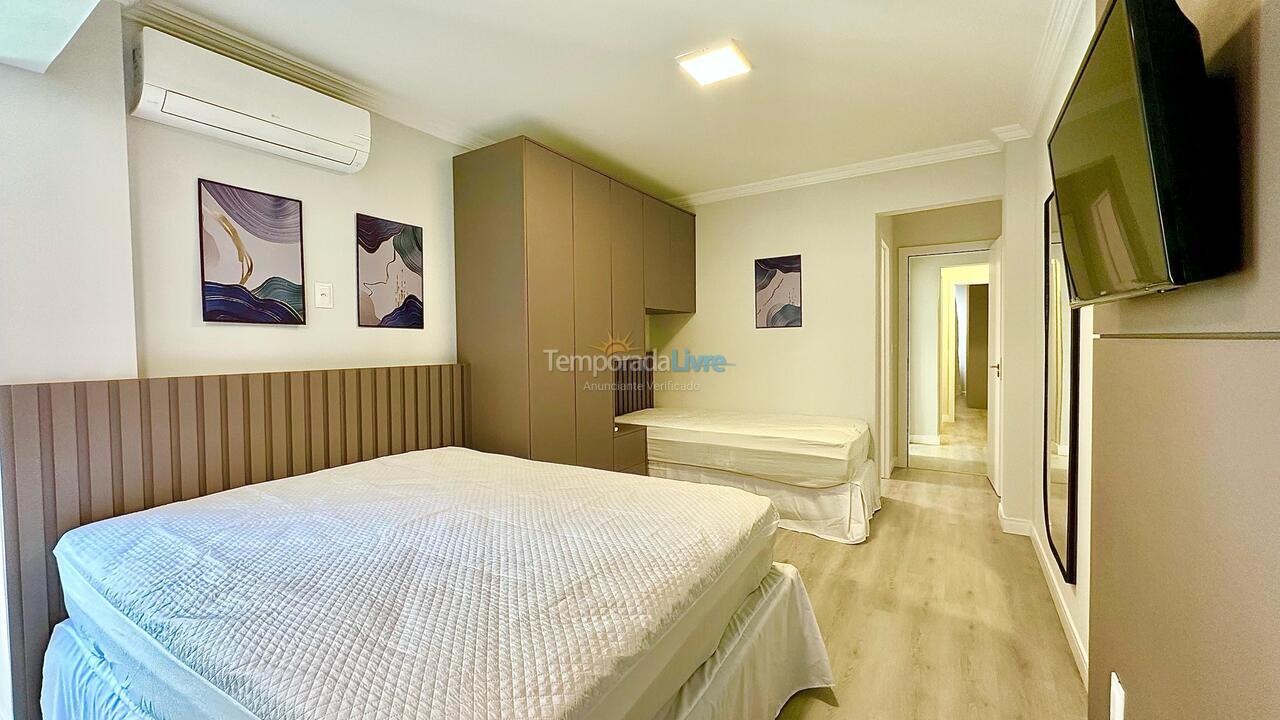 House for vacation rental in Itapema (Meia Praia Quadra do Mar)