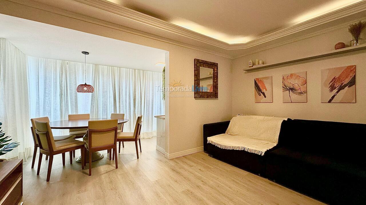 House for vacation rental in Itapema (Meia Praia Quadra do Mar)