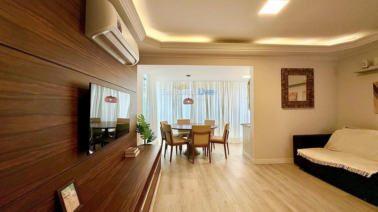 House for vacation rental in Itapema (Meia Praia Quadra do Mar)
