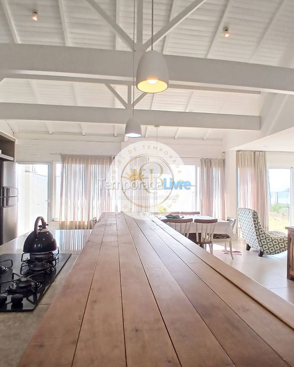 Casa para alquiler de vacaciones em Bombinhas (Canto Grande)