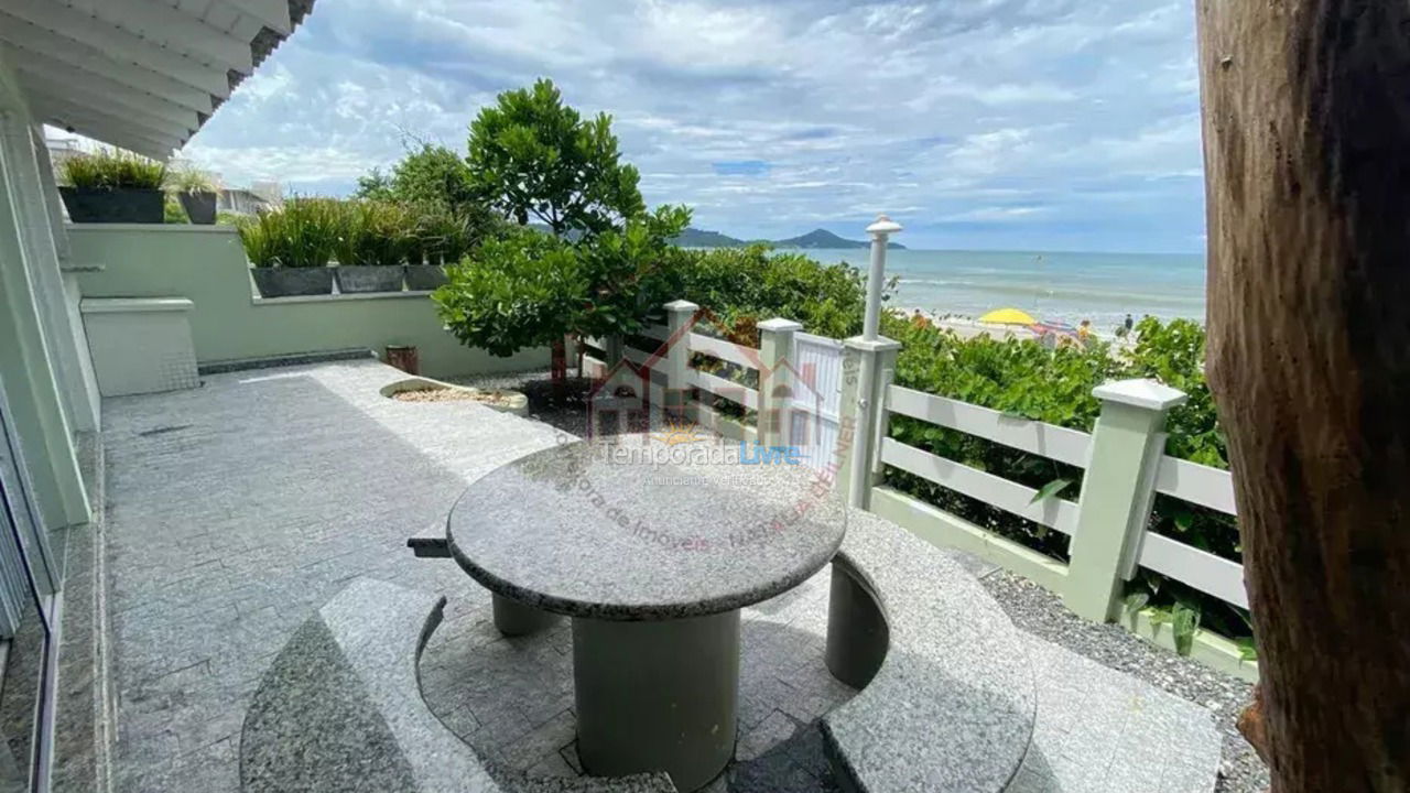Casa para alquiler de vacaciones em Bombinhas (Canto Grande)