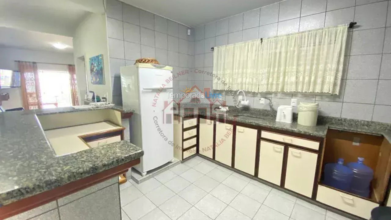 Casa para alquiler de vacaciones em Bombinhas (Canto Grande)