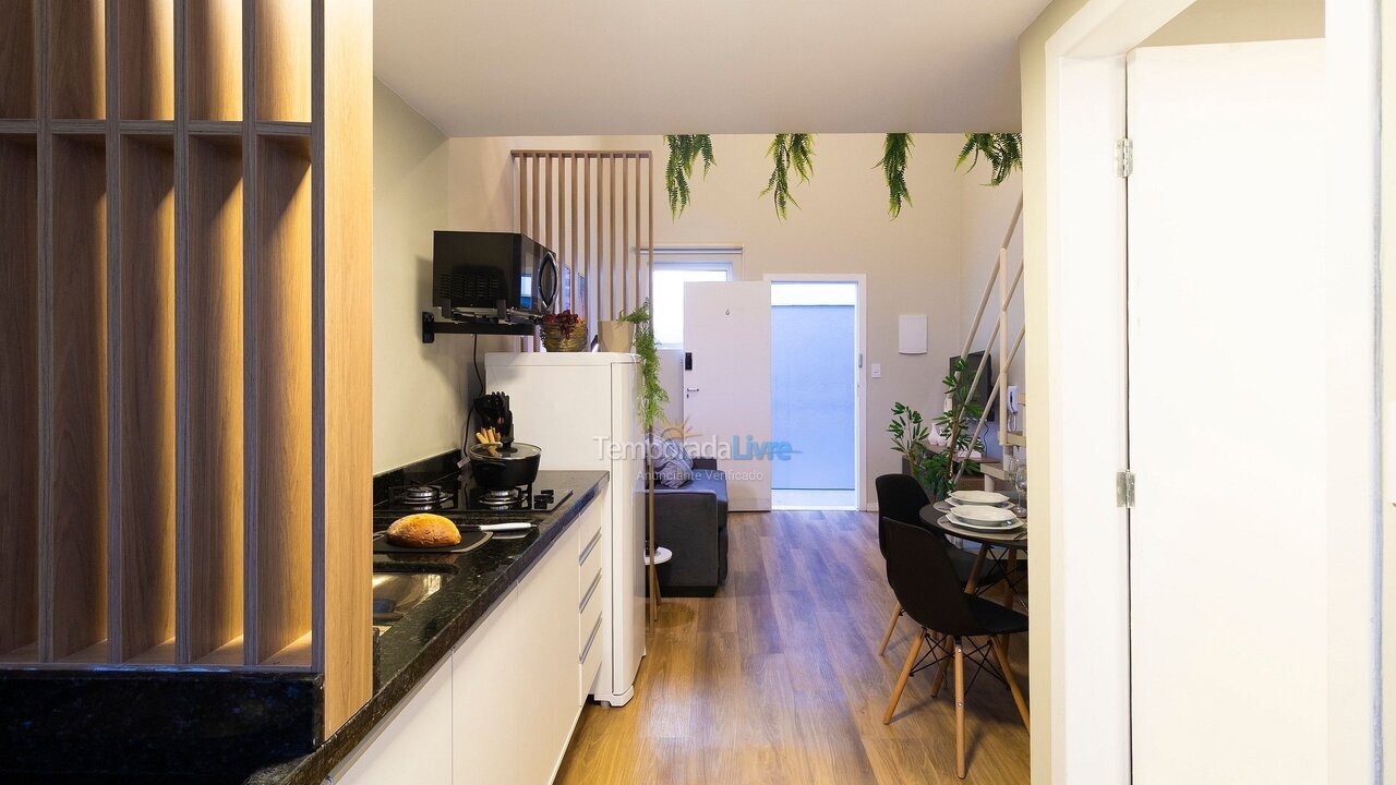 Apartamento para aluguel de temporada em Santos (Encruzilhada)