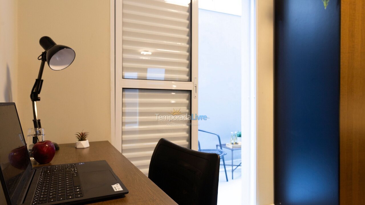 Apartamento para aluguel de temporada em Santos (Encruzilhada)
