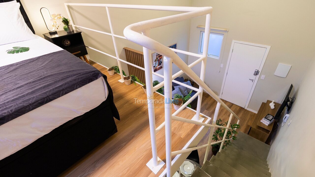 Apartamento para aluguel de temporada em Santos (Encruzilhada)