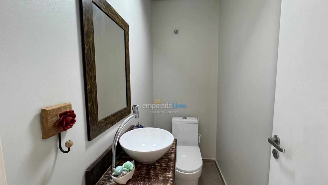 Casa para aluguel de temporada em Bombinhas (Canto Grande)