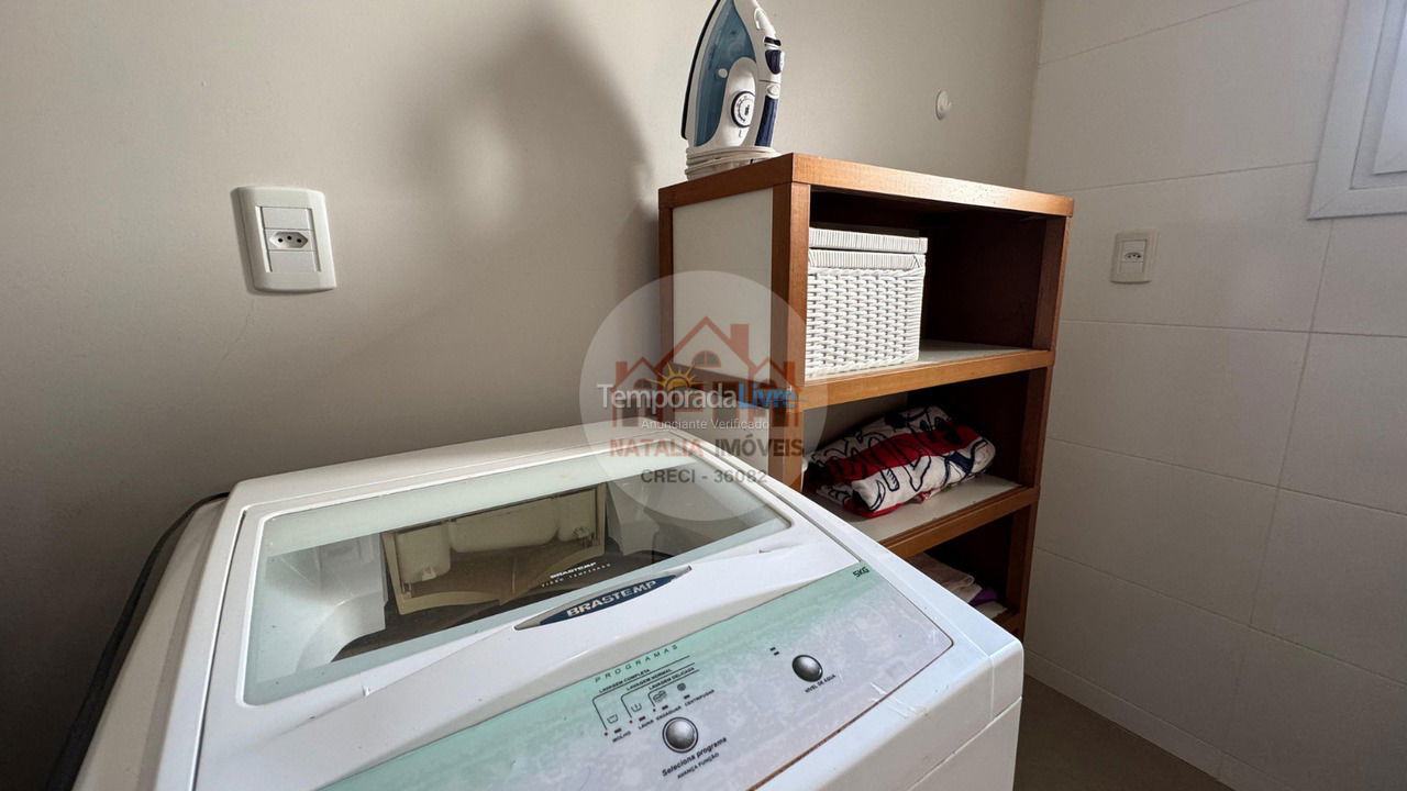 Casa para aluguel de temporada em Bombinhas (Canto Grande)