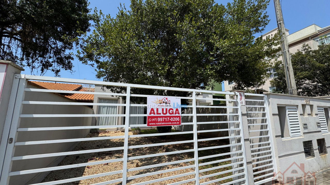 Casa para aluguel de temporada em Bombinhas (Canto Grande)