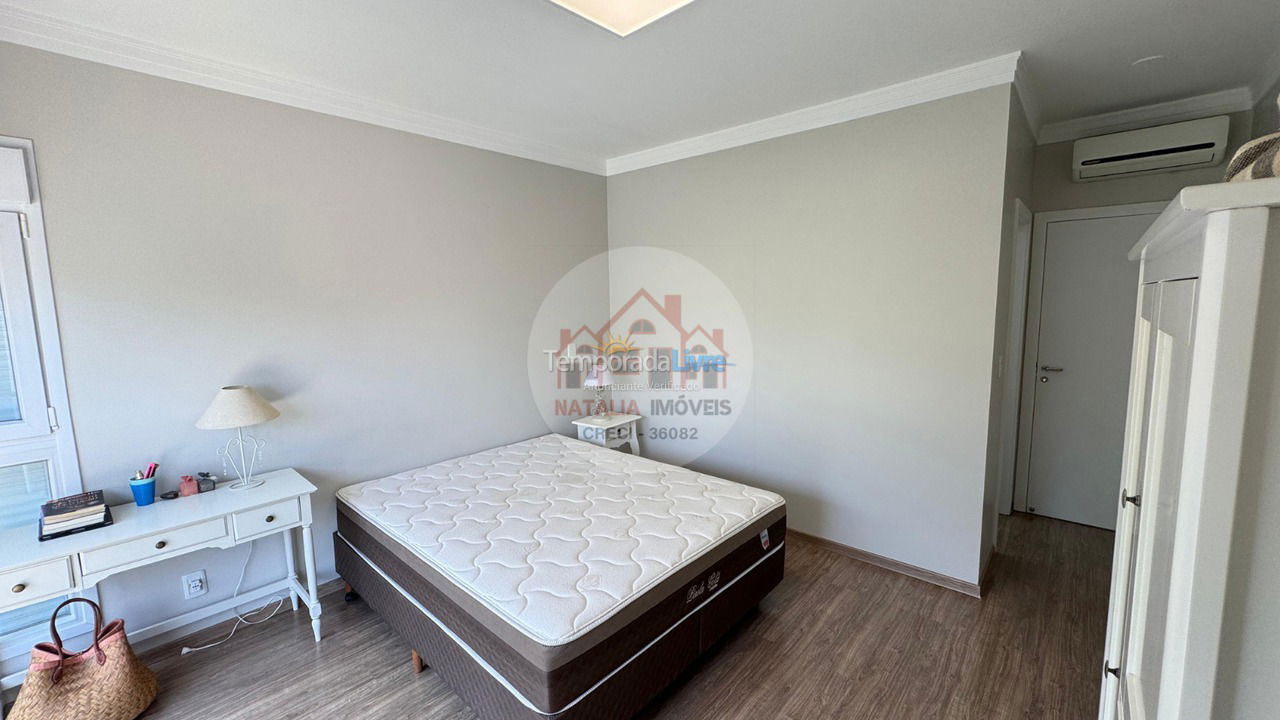 Casa para aluguel de temporada em Bombinhas (Canto Grande)