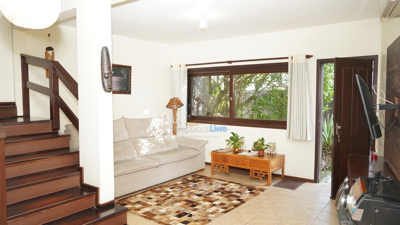 Casa para aluguel de temporada em Garopaba (Morrinhos)