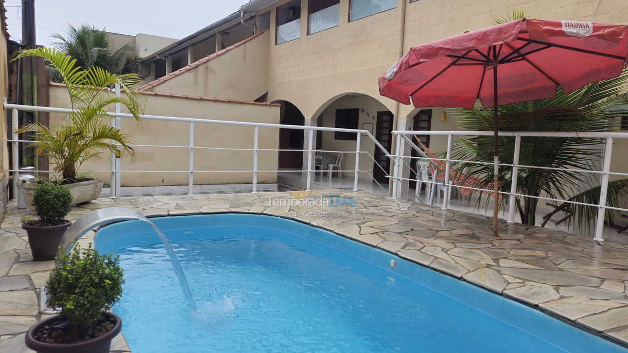 Casa para aluguel de temporada em São Sebastião (Boiçucanga)