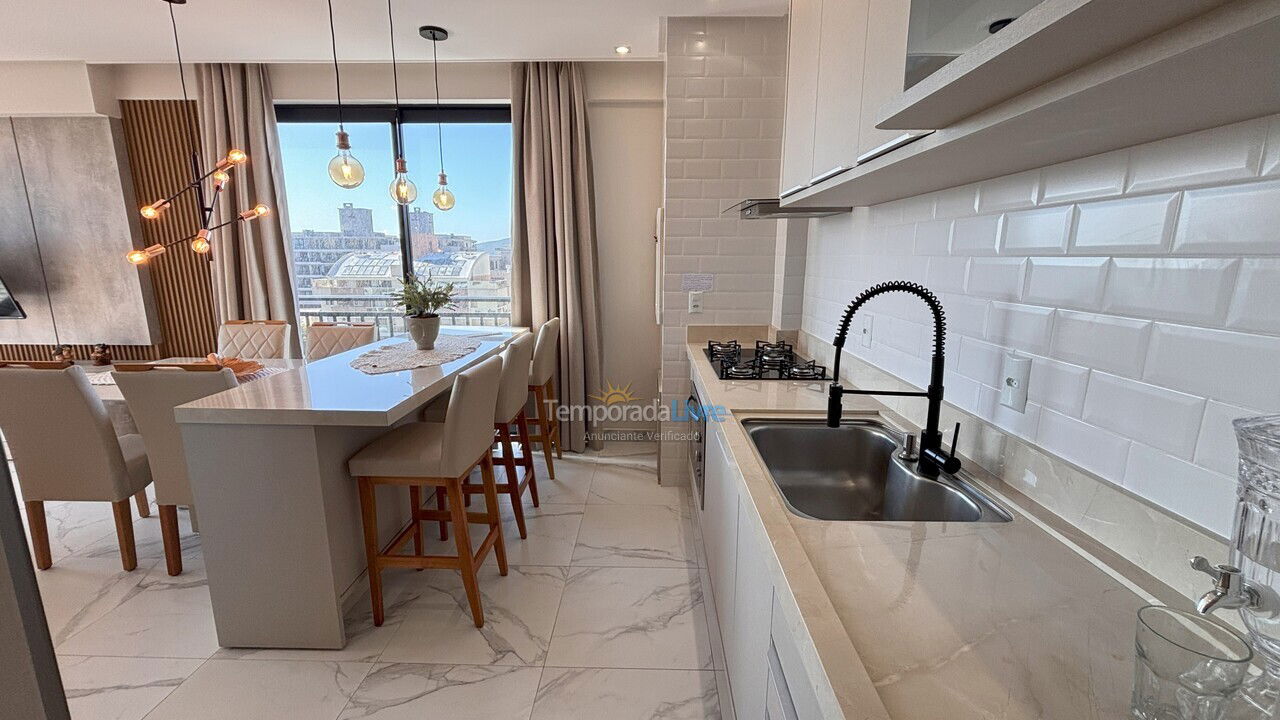 Apartamento para alquiler de vacaciones em Bombinhas (Praia de Bombas)
