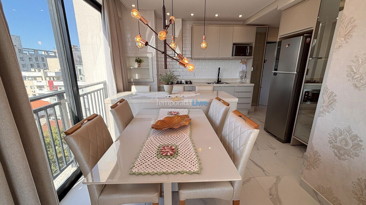 Apartamento para alquiler de vacaciones em Bombinhas (Praia de Bombas)