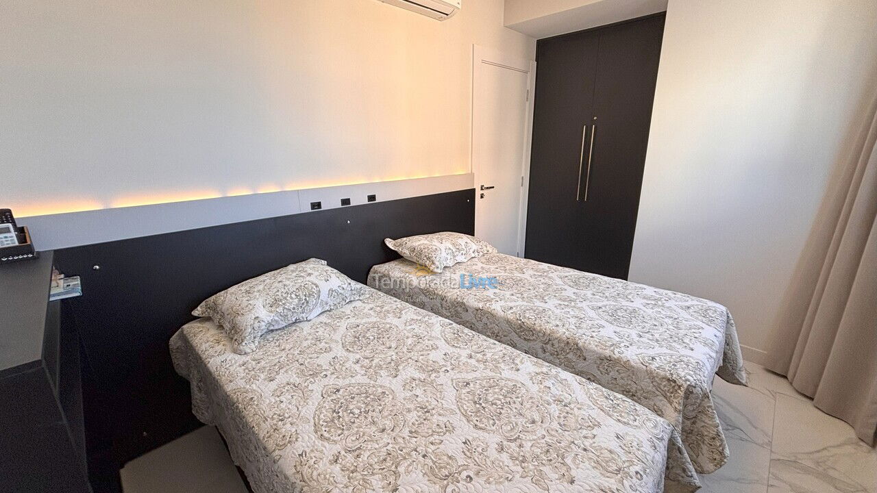 Apartamento para alquiler de vacaciones em Bombinhas (Praia de Bombas)