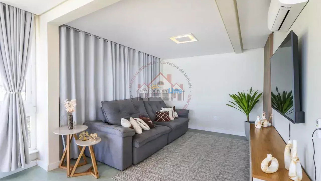 House for vacation rental in Bombinhas (Praia de Zimbros)
