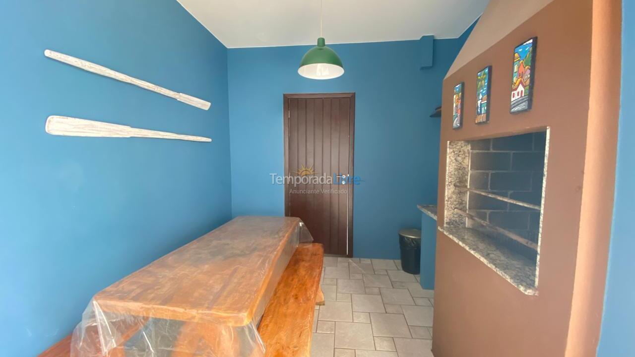 Casa para alquiler de vacaciones em Bombinhas (Canto Grande)