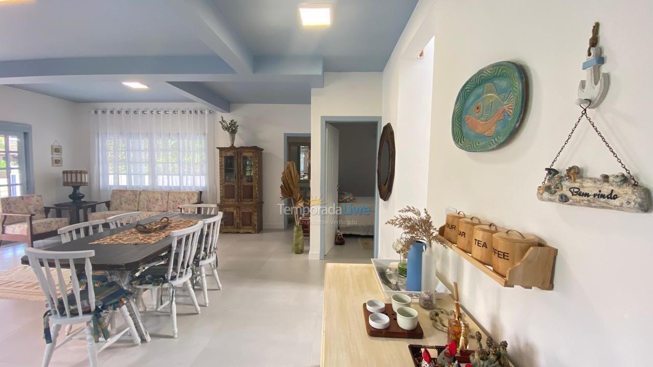 Casa para alquiler de vacaciones em Bombinhas (Canto Grande)