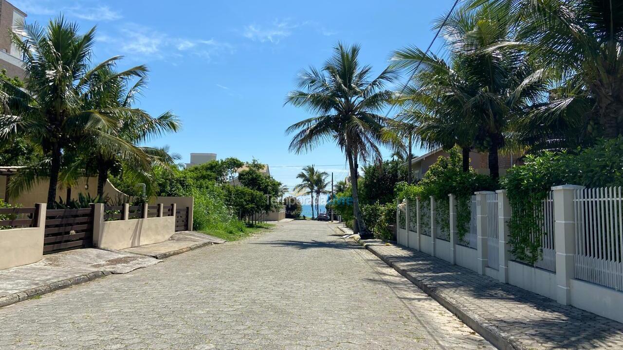 Casa para alquiler de vacaciones em Bombinhas (Canto Grande)