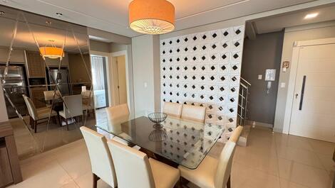 Excellent high-end penthouse with pool and sea view