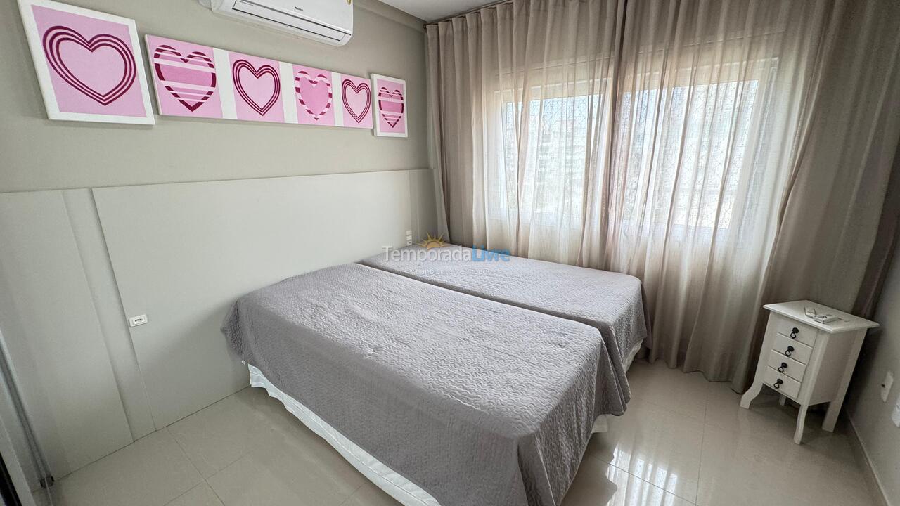 Apartment for vacation rental in Bombinhas (Mariscal)