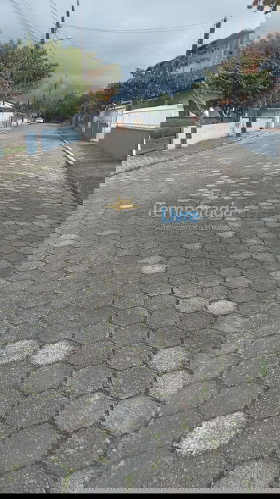 Casa para aluguel de temporada em São Francisco do Sul (Enseada)