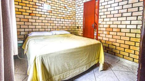 Casa cerca de la playa de Quatro Ilhas y del centro de Bombinhas